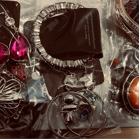 COPY - Lot of NWT Paparazzi Vintage pieces. 25 pieces - Picture 9 of 13
